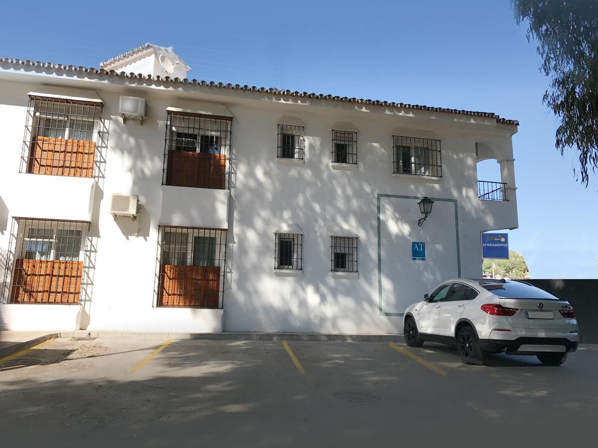Apartamentos Turisticos La Mundial Málaga Extérieur photo