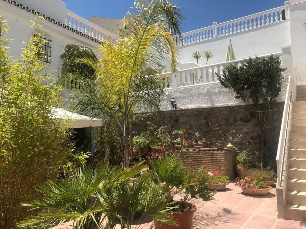 Apartamentos Turisticos La Mundial Málaga Extérieur photo