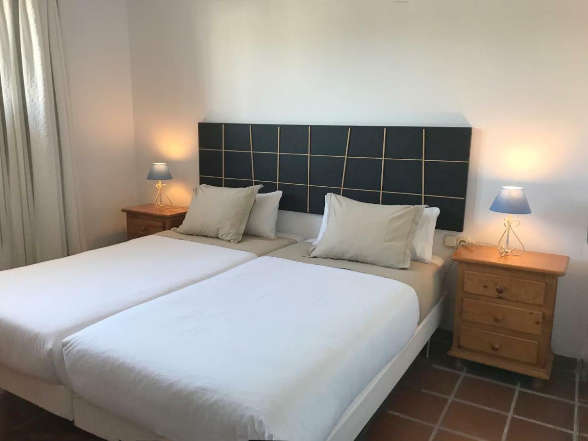 Apartamentos Turisticos La Mundial Málaga Extérieur photo