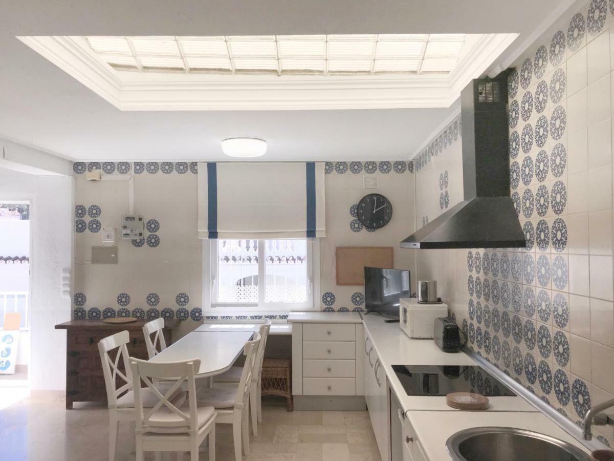 Apartamentos Turisticos La Mundial Málaga Extérieur photo